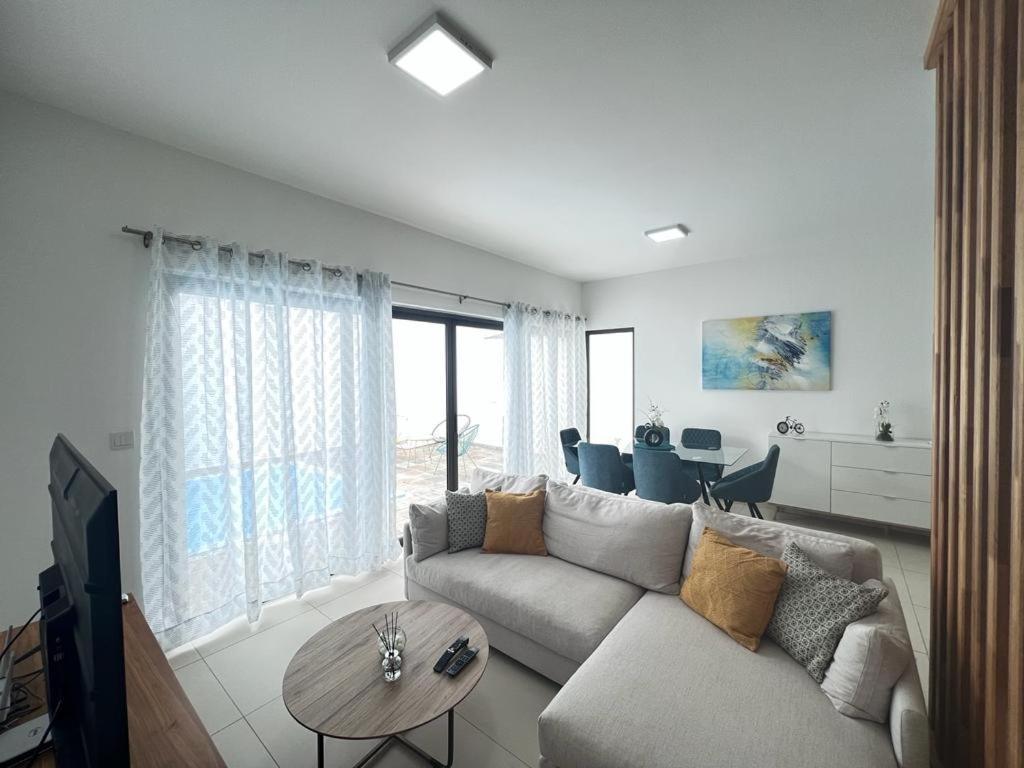 Azure 4 Bedrooms Haven Retreat: Where Tranquility Meets Turquoise Waters, Flic En Flac Mauritius Exteriér fotografie